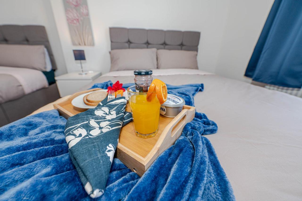 4 Bedrooms,2 Bathrooms House With Free Parking Plumstead  Extérieur photo